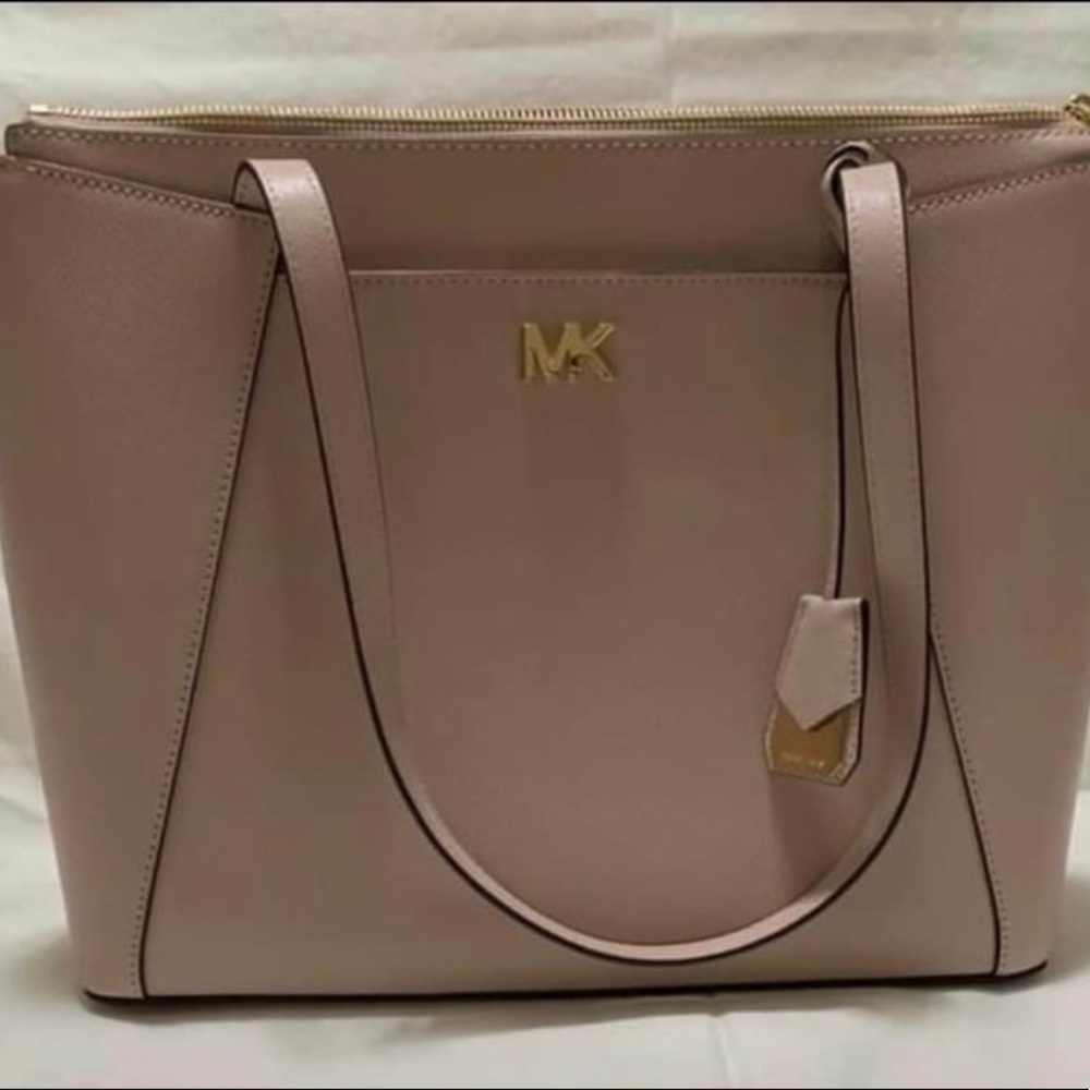 Michael Kors Maddie Medium Crossgrain Leather Tote